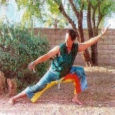 Profile Picture of Violet Lowe (@loweioq) on Twitter