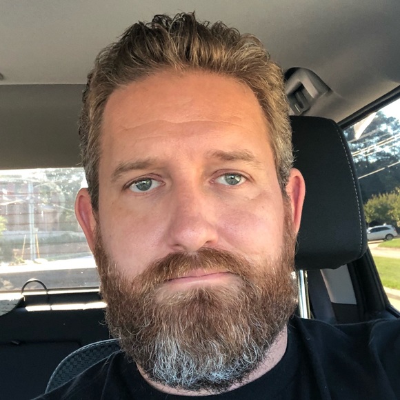 Profile Picture of Joshua Skiles (@joalski) on Poshmark