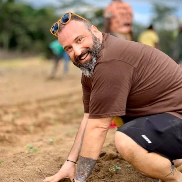 Profile Picture of David Feldman (@davidfeldman223) on Poshmark