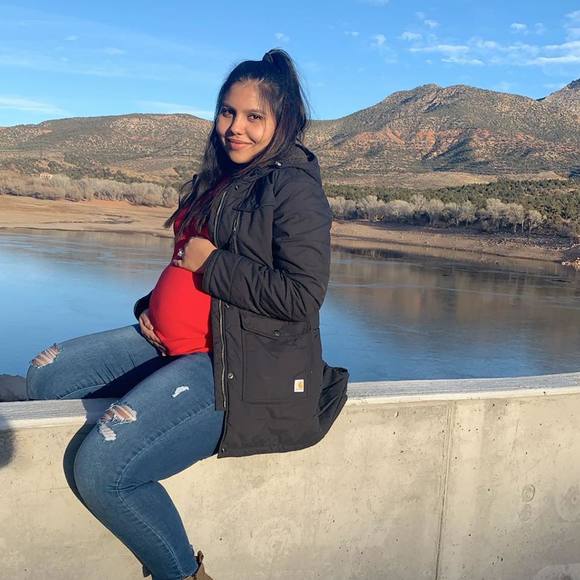 Profile Picture of Marilyn Carreon saenz (@marilyn1998888) on Poshmark