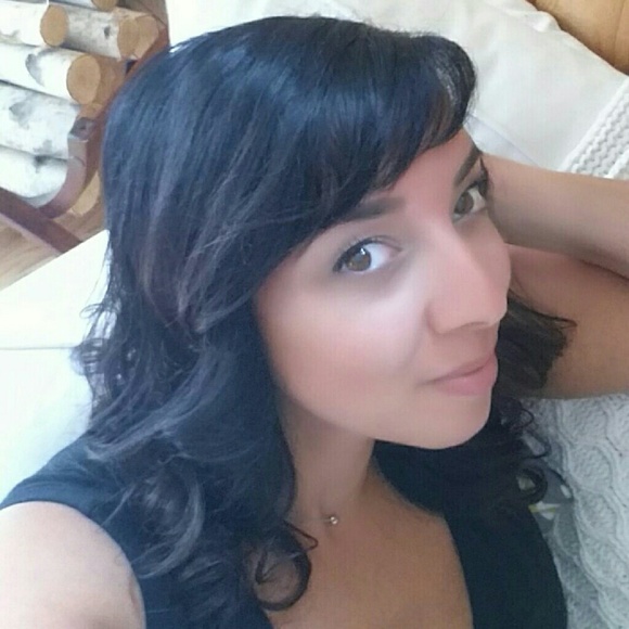 Profile Picture of Irene Roman (@qtlime) on Poshmark