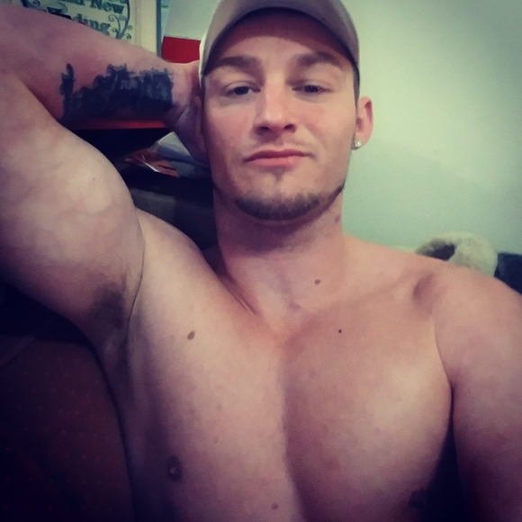 Profile Picture of Matt Stringfield (@mattstringfield) on Poshmark