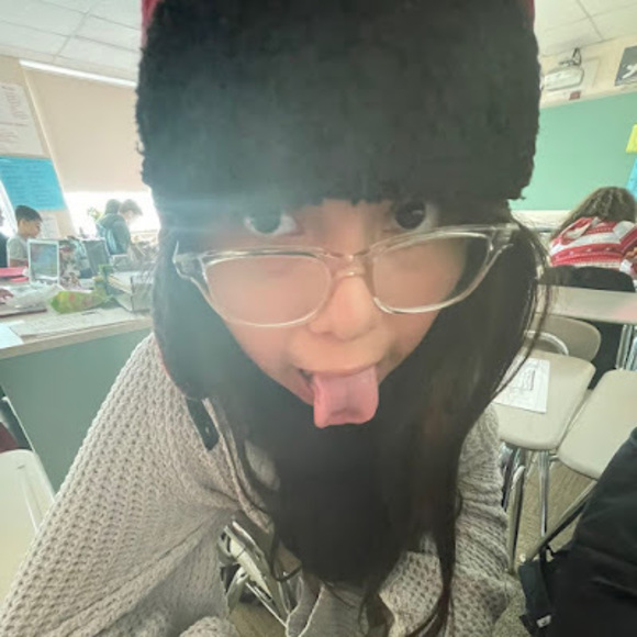 Profile Picture of Isabel Sullivan (@isabelsulliv871) on Poshmark