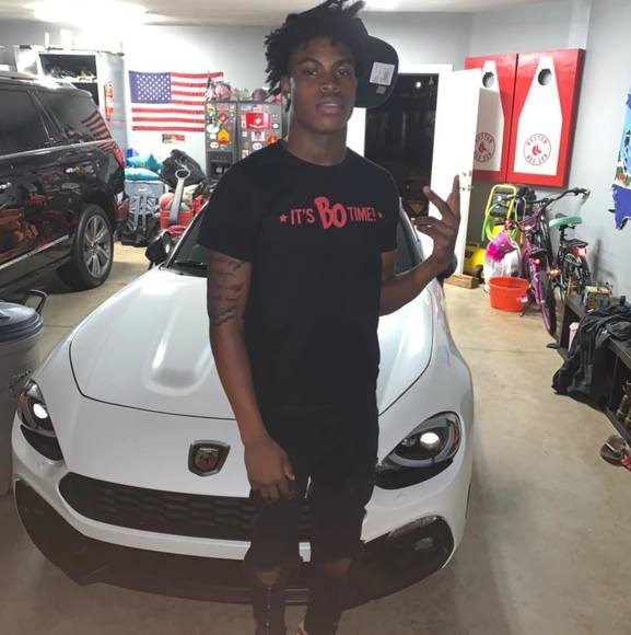 Profile Picture of Dontavius Nash (@dontaviusnash) on Poshmark