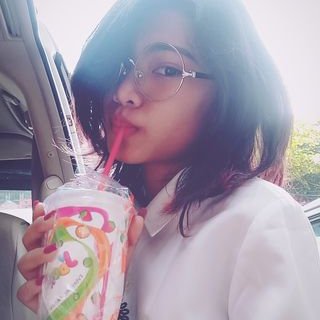 Profile Picture of Choi Be Bee (@ChoiBeBee11) on Twitter