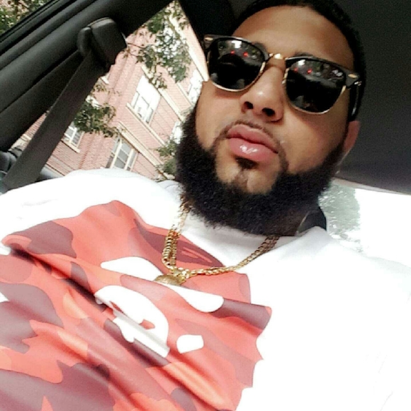 Profile Picture of Michael Salcedo (@michaelsalcedo) on Poshmark