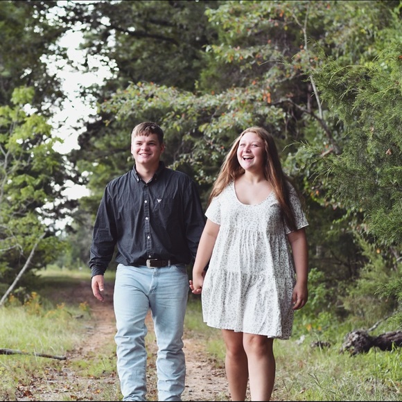 Profile Picture of Emilt Halcumb (@ehalcumb) on Poshmark