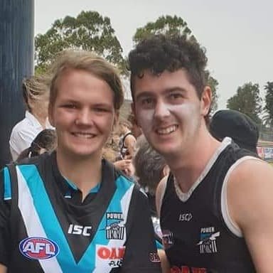 Profile Picture of Taylor Hoffmann (@taylorhoffmann6) on Twitter