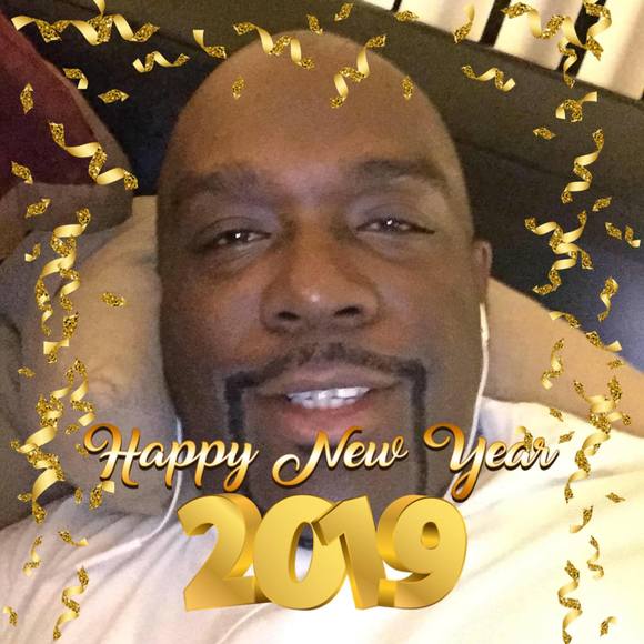 Profile Picture of Lorenzo Young (@lorenzoy2000) on Poshmark