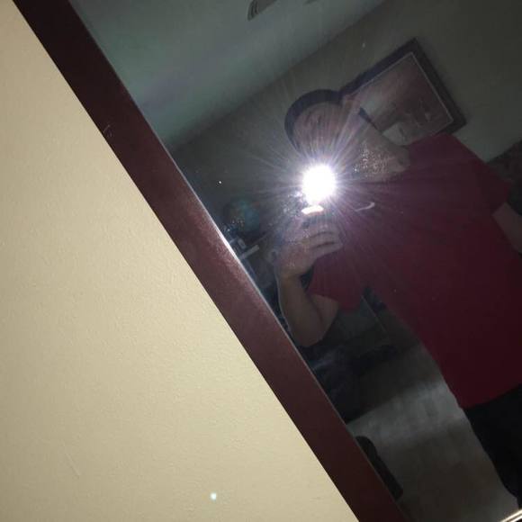 Profile Picture of David Roberts (@racks4dayz) on Poshmark