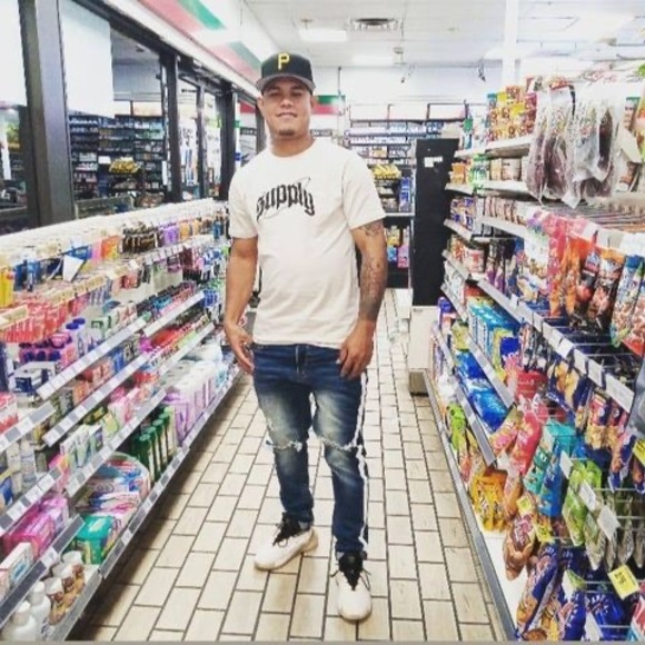 Profile Picture of Danyerson Gomez (@daniel_cr7123) on Poshmark