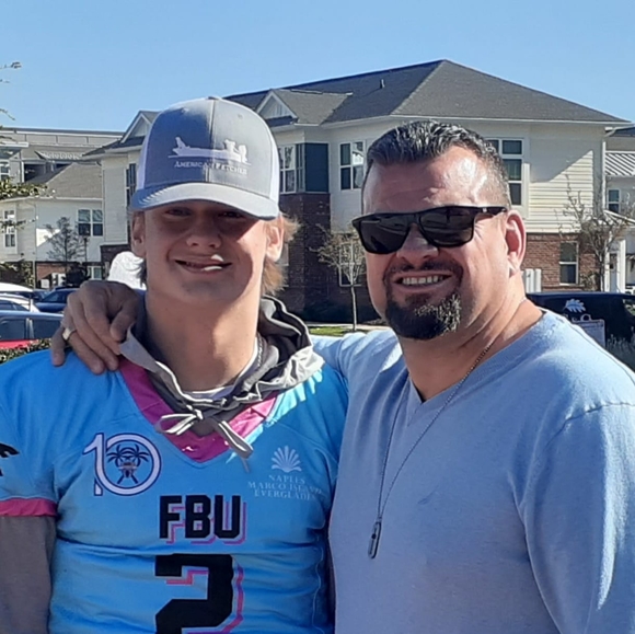 Alex Ruppe - Poshmark Profile Picture of Alex Ruppe (@ruppe6023) on Poshmark