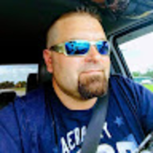 Profile Picture of David Wagner (@davidwagner415) on Poshmark