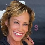 Profile Picture of Julie Applegate Neuberger (@julzneuberger) on Instagram