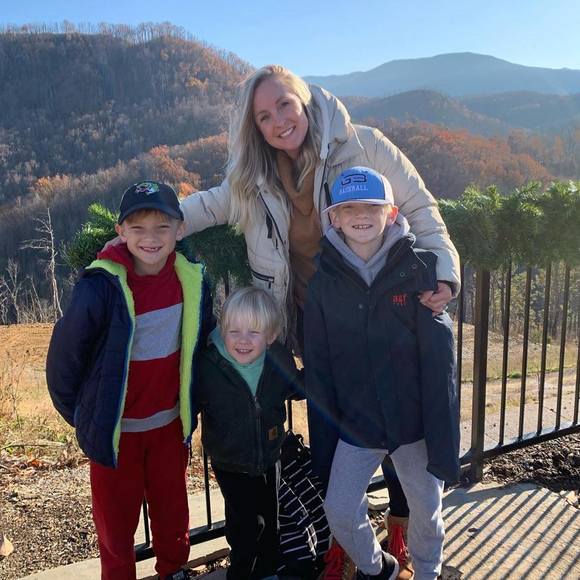 Profile Picture of Caitlin Tilden (@caitlin0752) on Poshmark