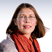 Profile Picture of Olga Degtyareva (@peacefulproductivity) on Youtube