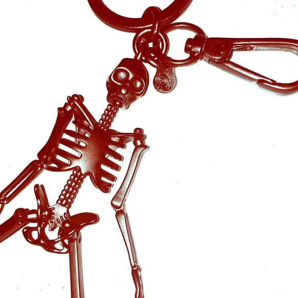 Profile Picture of Jonathan Hurtado (@jahurtado6301) on Poshmark