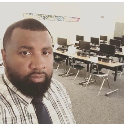 Profile Picture of Russell Brown Jr (@Coach_Russ34) on Twitter