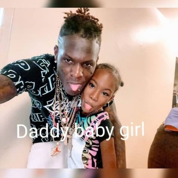 Profile Picture of Derrick Andrews (@dezythegreat89) on Poshmark