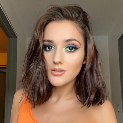 Profile Picture of Courtney May June (@courtneyyjune) on Twitter