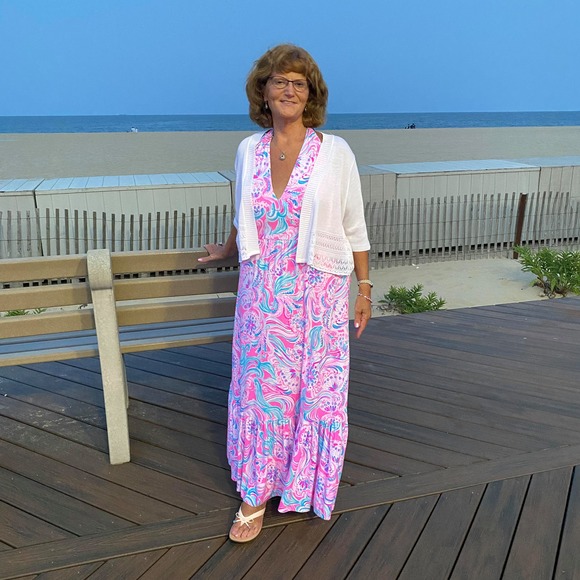 Profile Picture of Diane Desposito (@dianedesposito) on Poshmark