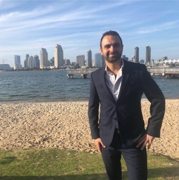 Profile Picture of Daniel Daoud (@danieldaoud) on Poshmark