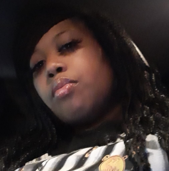 Profile Picture of Chaunah Leatch (@berry55) on Poshmark