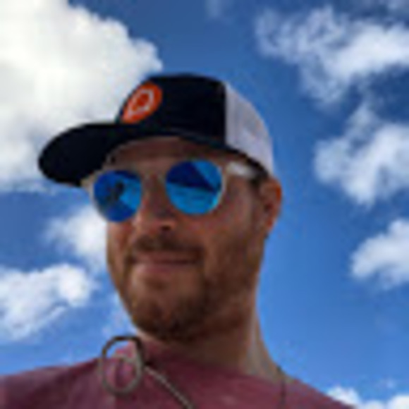 Profile Picture of Myles Stepner (@mylesstepner) on Poshmark