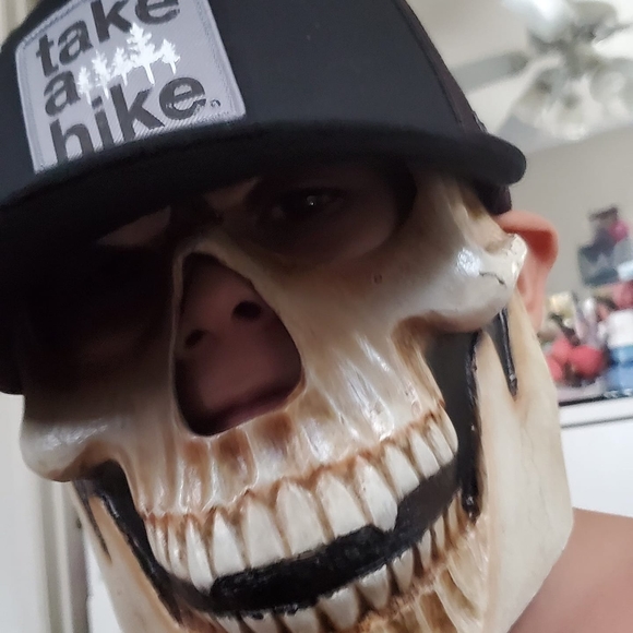 Profile Picture of Lupe Hernandez (@lupehdz79) on Poshmark