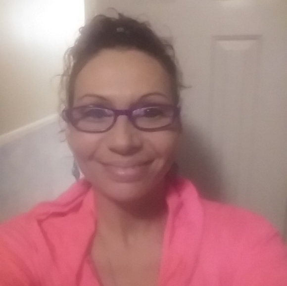 Profile Picture of Jess Joyner (@jessjoyner64) on Poshmark