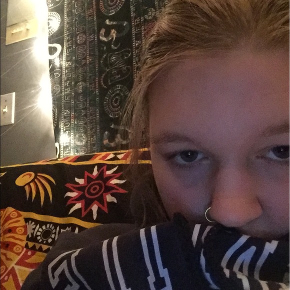 Profile Picture of Abby Murrish (@murdergoat) on Poshmark