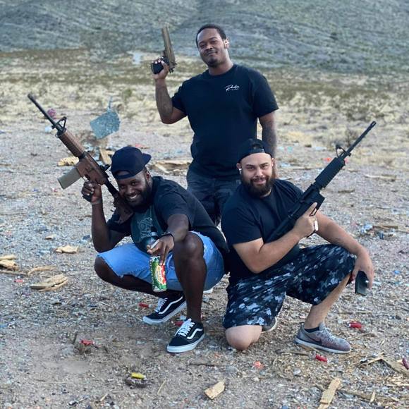 Chris Brawley - Poshmark Profile Picture of Chris Brawley (@xcj68x) on Poshmark