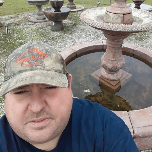 Profile Picture of Nick Bendure (@nicdragon) on Poshmark