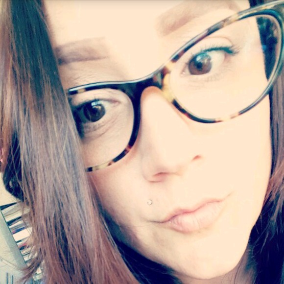 Profile Picture of Richelle Mirto (@richelle2562) on Poshmark