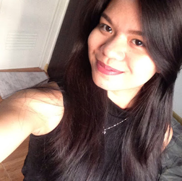 Profile Picture of Chesca Cervantes (@chescacervantes) on Poshmark