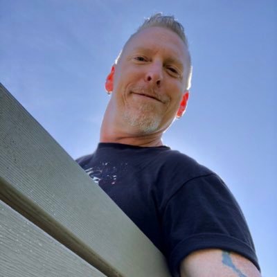 Profile Picture of Jeffrey Wieland (@moonhorse2) on Twitter