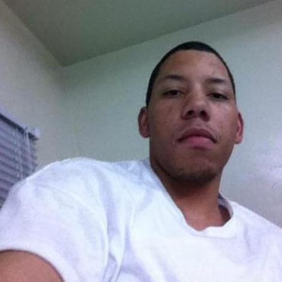 Profile Picture of Michael Row (@kray44) on Poshmark