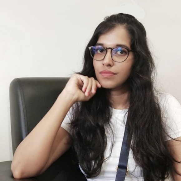 Profile Picture of Ruchi Singal (@ruchi_singal) on Poshmark