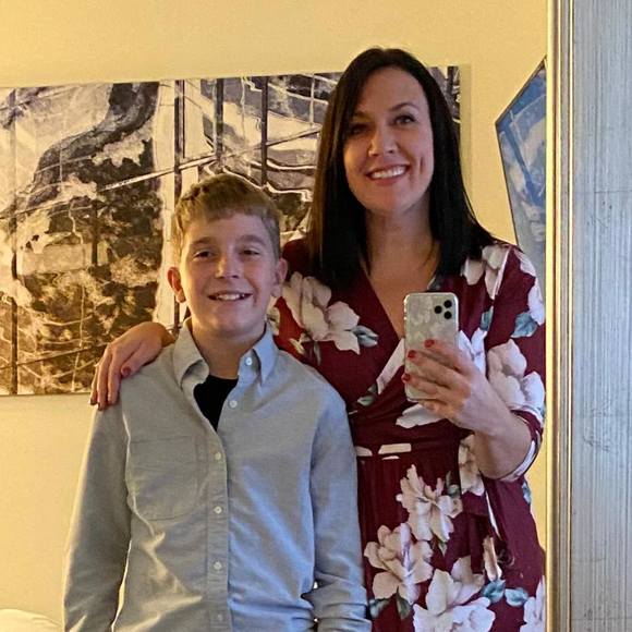 Profile Picture of Darcy Bradley (@darcyb820) on Poshmark