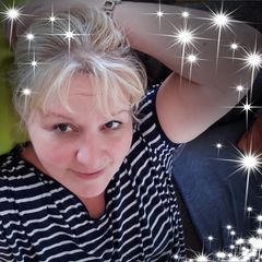 Profile Picture of Michaela Halper (@mickysky) on Tiktok