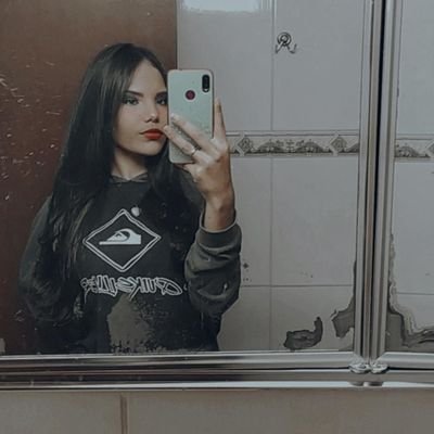 Profile Picture of Mary (@Mary_Azevedo___) on Twitter