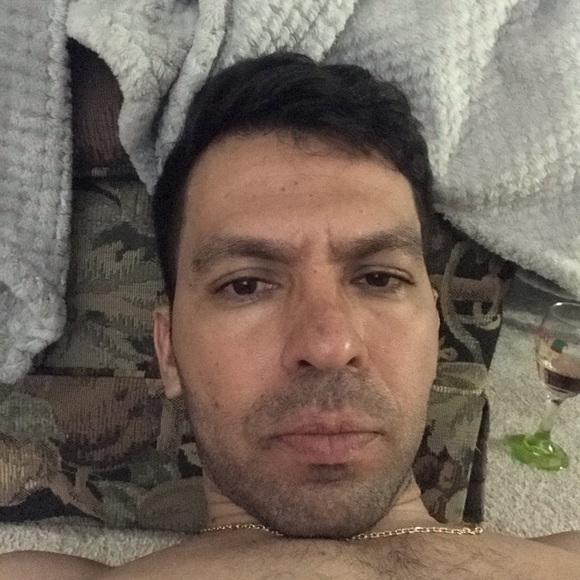 Profile Picture of Paulo Junior (@paulojunior) on Poshmark