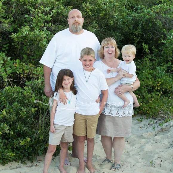 Profile Picture of Lisa Mcfadden (@lam126) on Poshmark