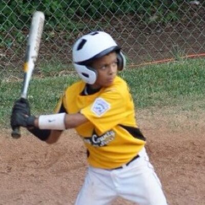 Profile Picture of Hunter Henson #10 (@hunter4blake) on Twitter