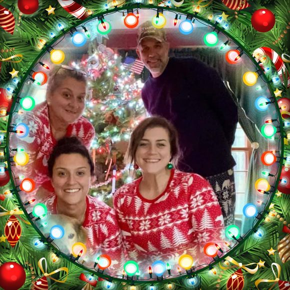 Profile Picture of Carol Lomasney (@dragonlady45) on Poshmark