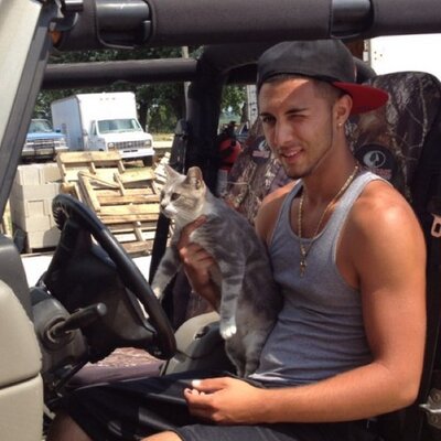 Profile Picture of Joe Martinelli (@joey_martinelli) on Twitter