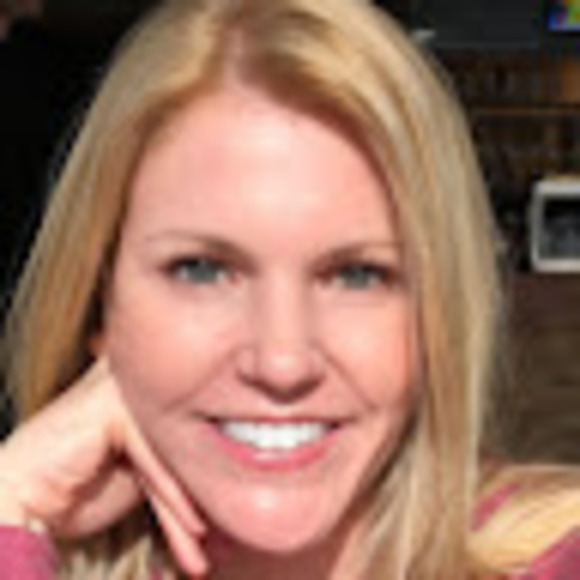 Profile Picture of Kim Omalley (@komalley2020) on Poshmark