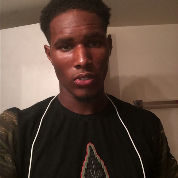 Profile Picture of Michael Gurley (@gurley80) on Poshmark