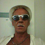 Profile Picture of robert_robello (@robert_robello) on Instagram