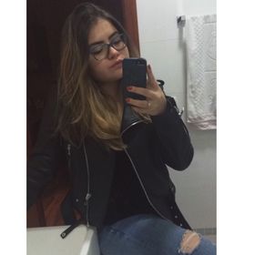 Profile Picture of Alice Sanches (@alicesanchess) on Pinterest